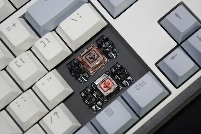 Análisis y desmontaje del Durgod K610W: teclado mecánico multimodo intercambiable en caliente 7 Durgod K610